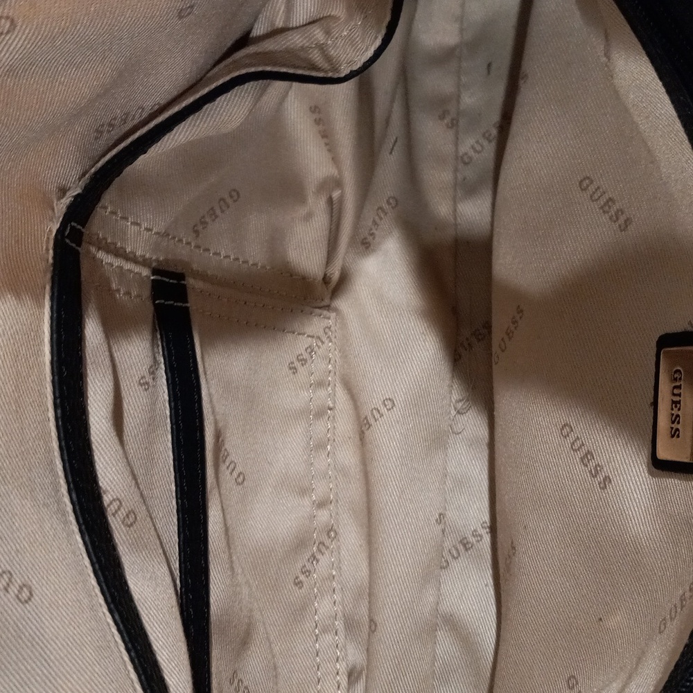 Crossbody - Picture 7 of 14